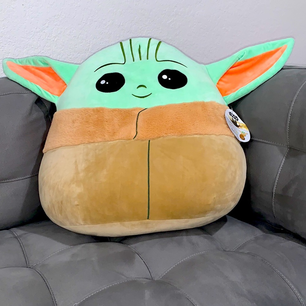 20in. Baby Yoda new w/tags!Great for Star War fan